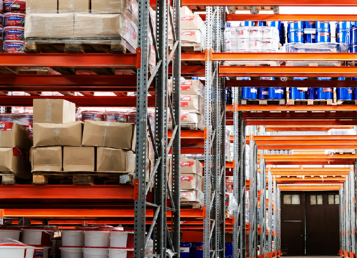 Warehouse storage environment for RFID warehouse management system deployment